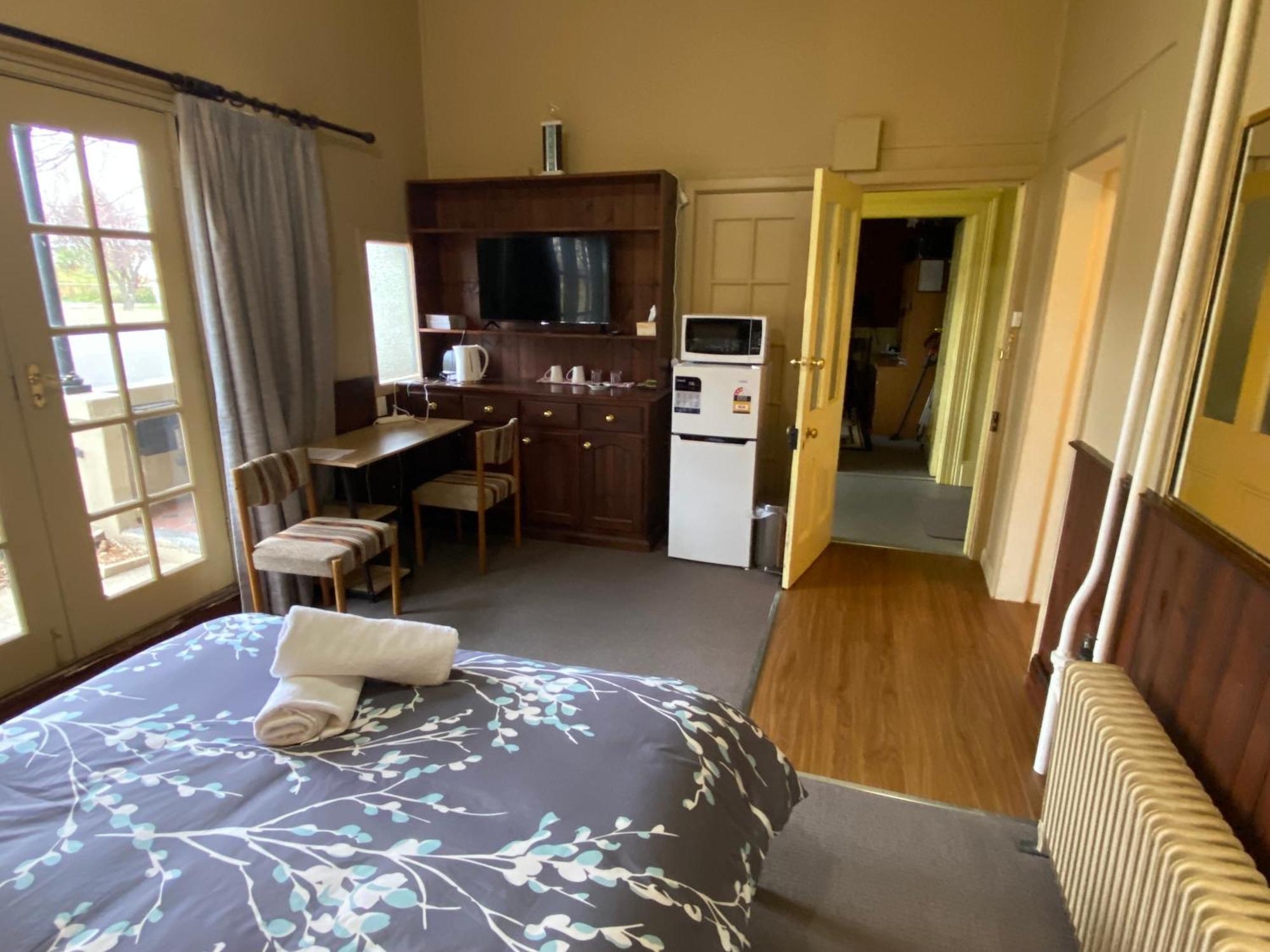 Ellstanmor Guesthouse Cooma Exteriör bild